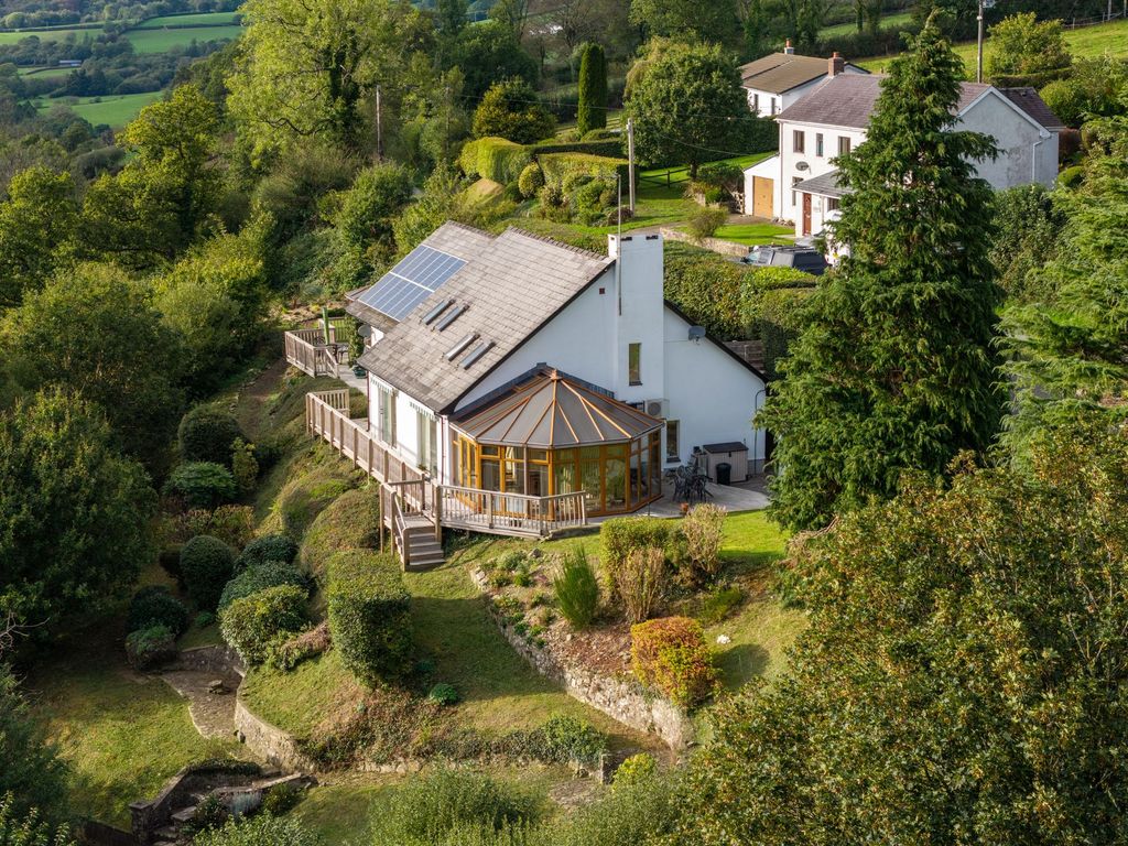 Property photo 1 of 53 1