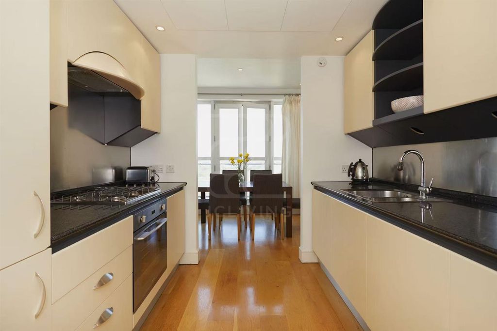 Property photo 3 of 11 Nz135 (3).Jpg