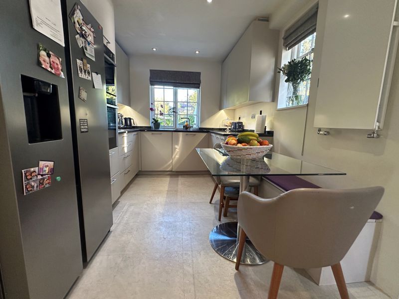 Property photo 3 of 10 Photo 9