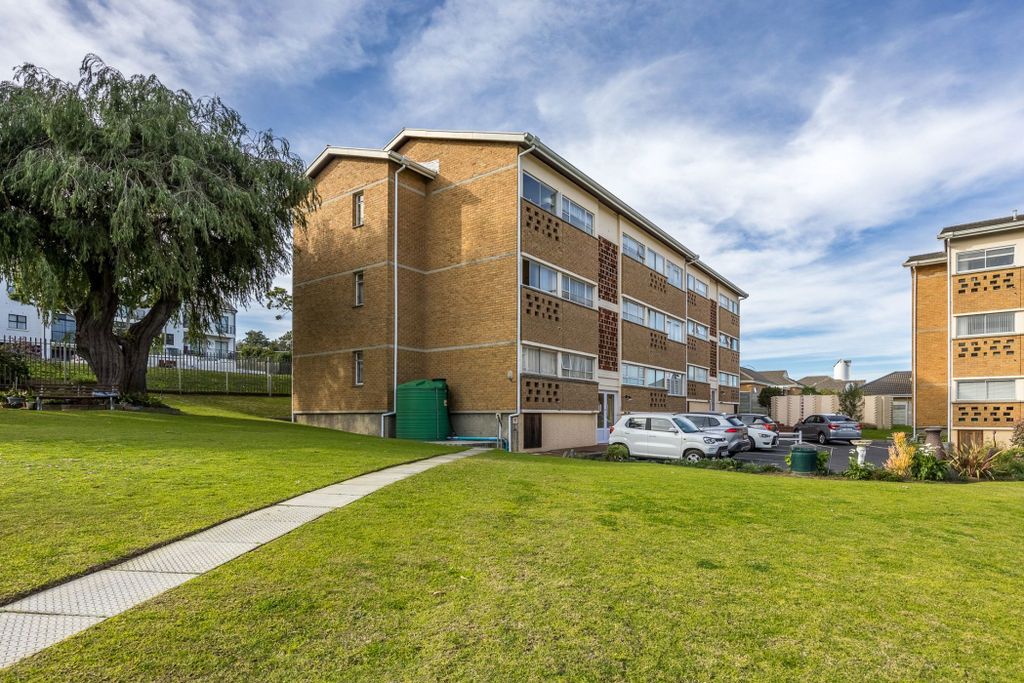 Property photo 2 of 17 Dbv1709595
