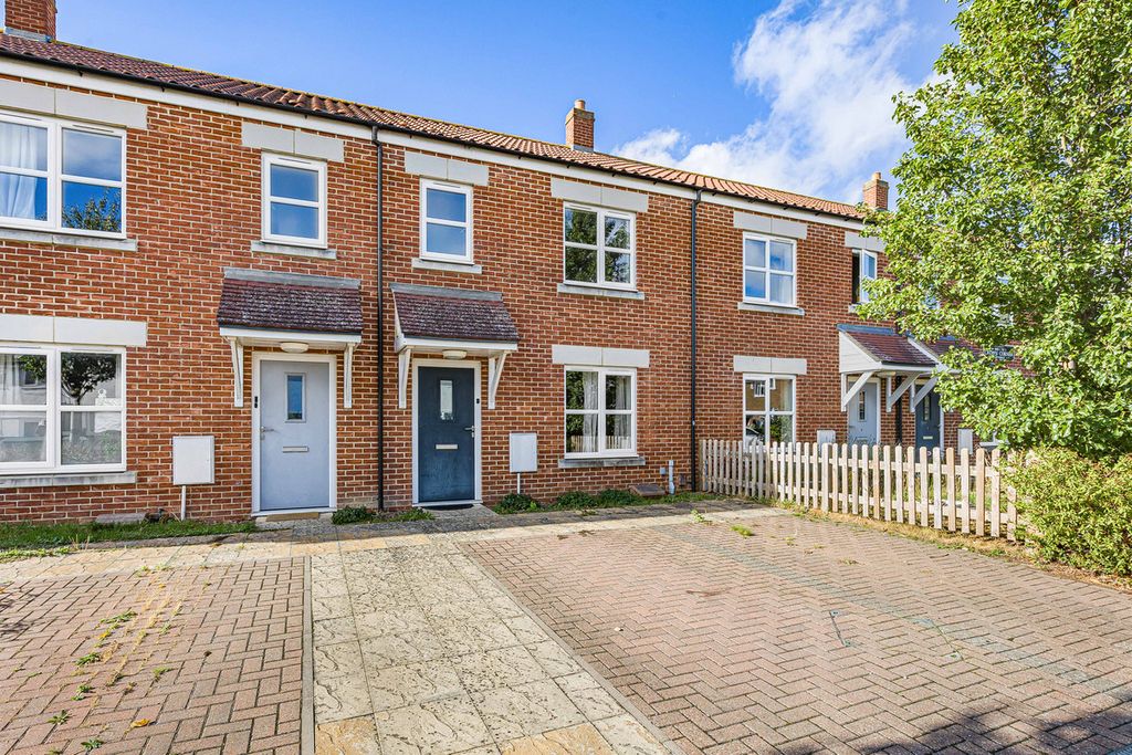 Property photo 1 of 12