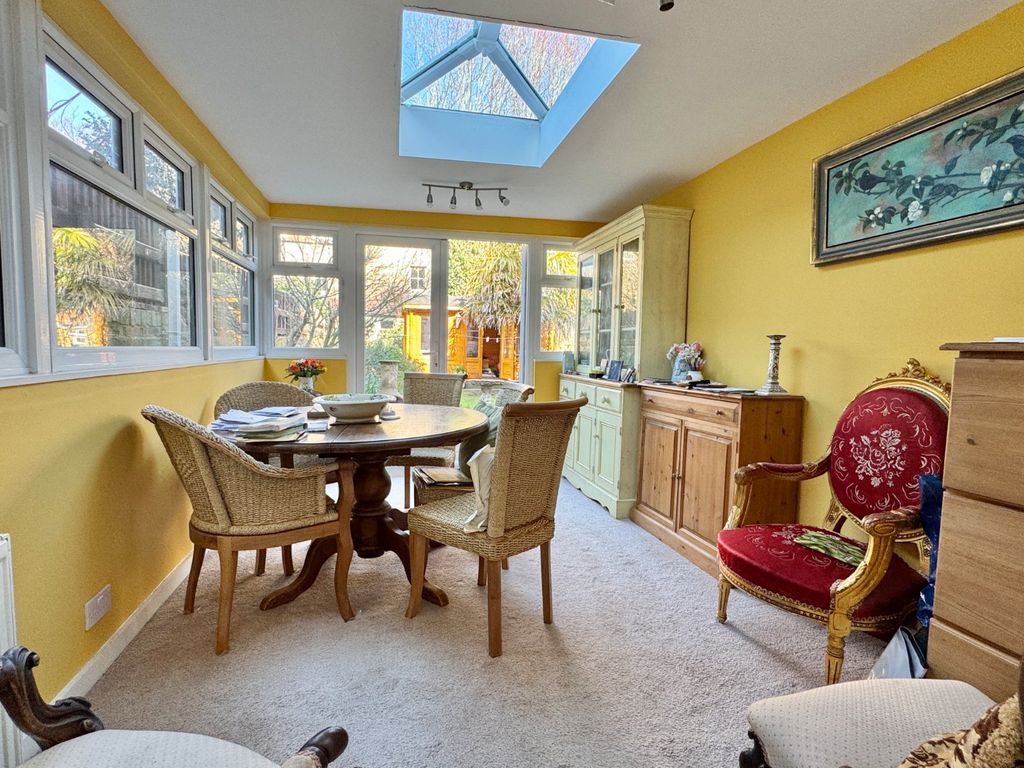 Property photo 3 of 20 Dining Room