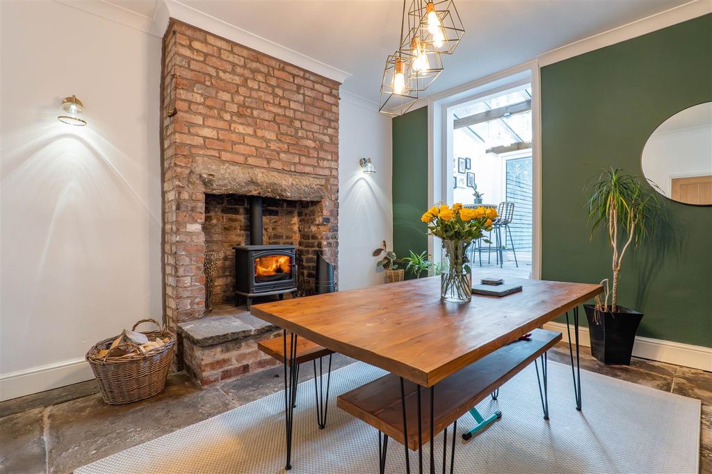 Property photo 3 of 22 Dining Room