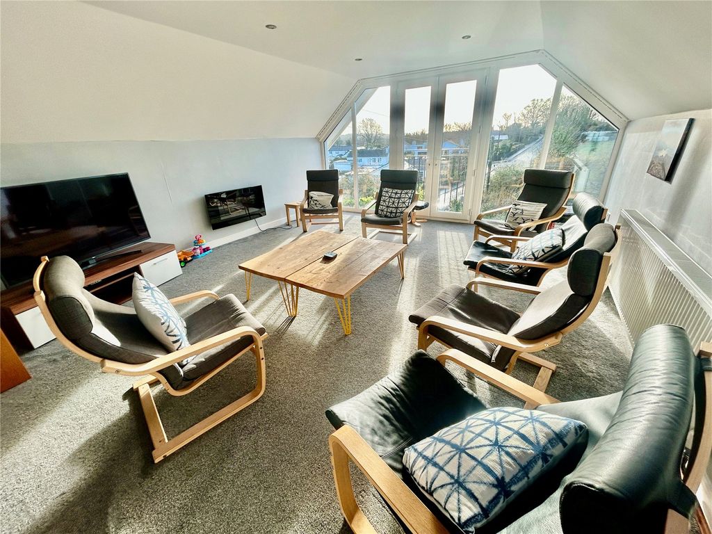 Property photo 3 of 35 Picture No. 54