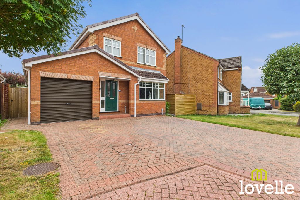 Property photo 1 of 27