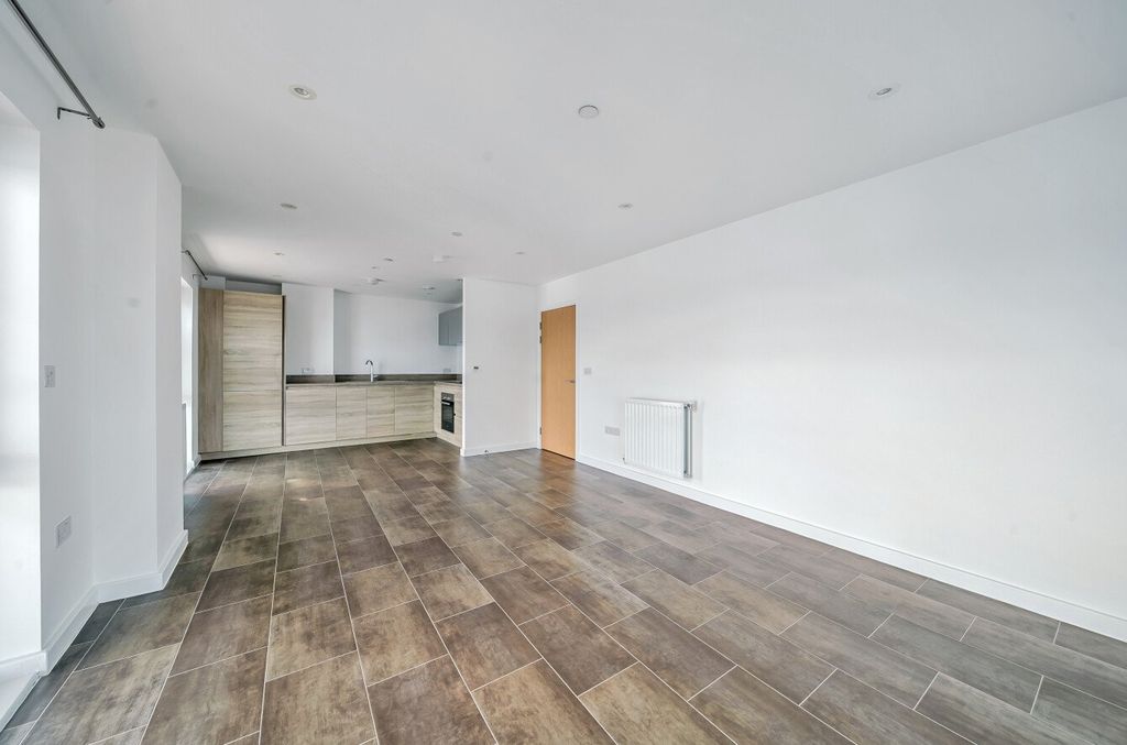 Property photo 2 of 12 Picture No. 20