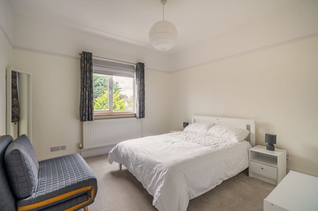 Additional image 5 of 3 bed flat for saleYork Road, Deganwy LL31