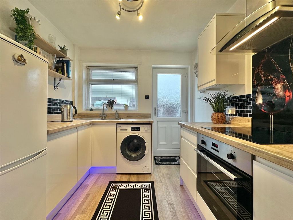 Property photo 2 of 32 Img_0996.Jpg