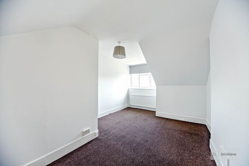 Property photo 3 of 14 Photo 2