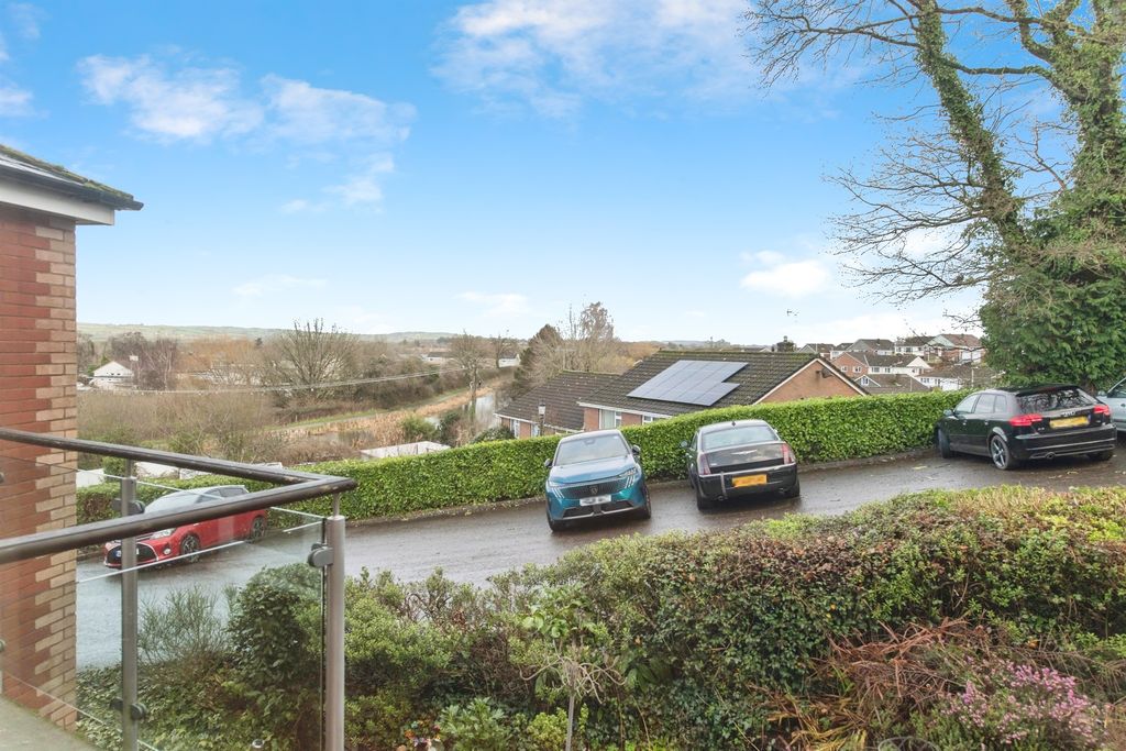 Additional image 9 of 1 bed flat for saleCanal Hill, Tiverton EX16
