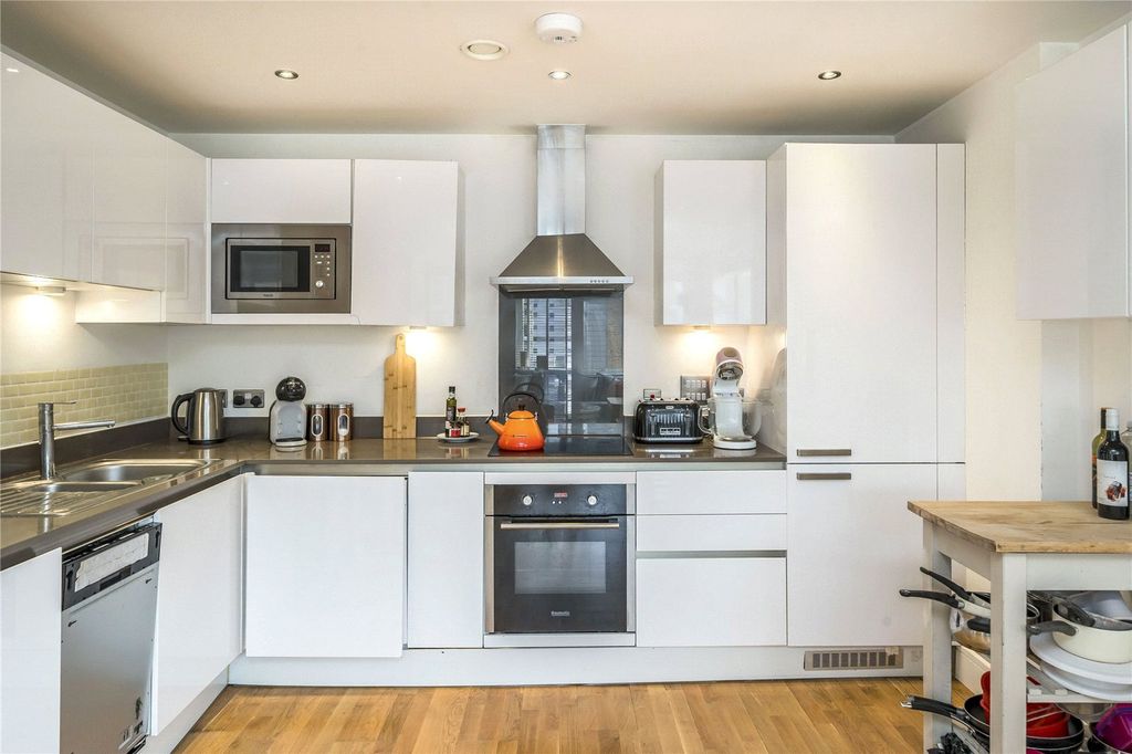 Property photo 3 of 7 Picture No. 09