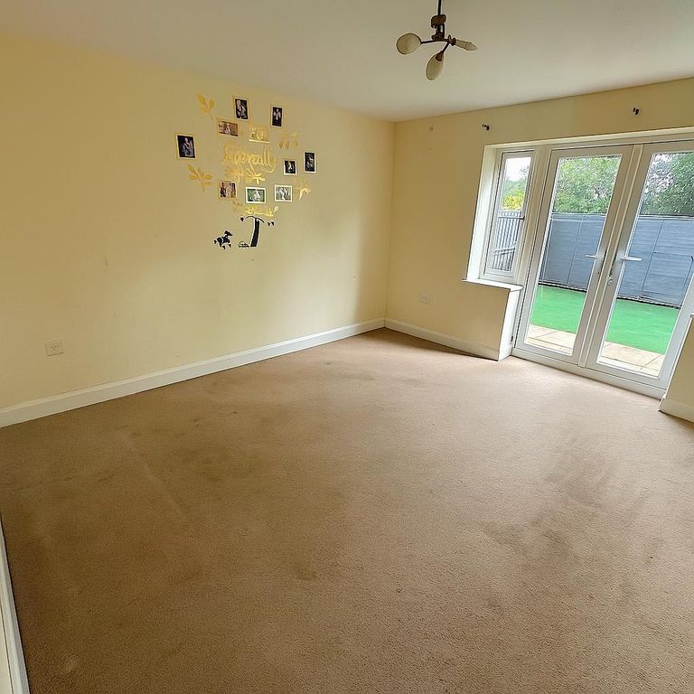 Property photo 3 of 8 75467346.Png