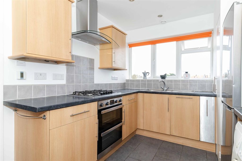 Property photo 2 of 12 Nepcote-29.Jpg