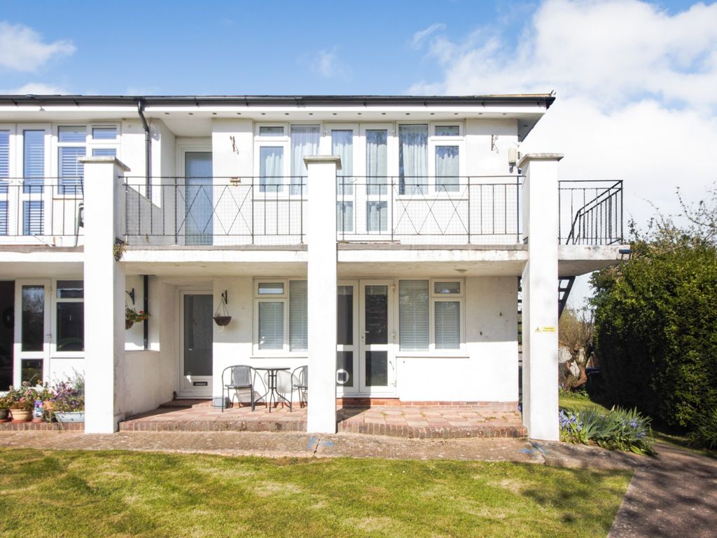 Property photo 1 of 10 Front View