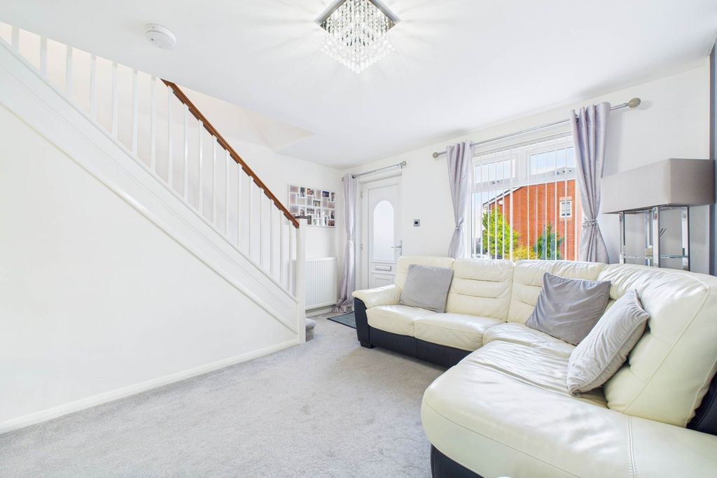 Property photo 3 of 17