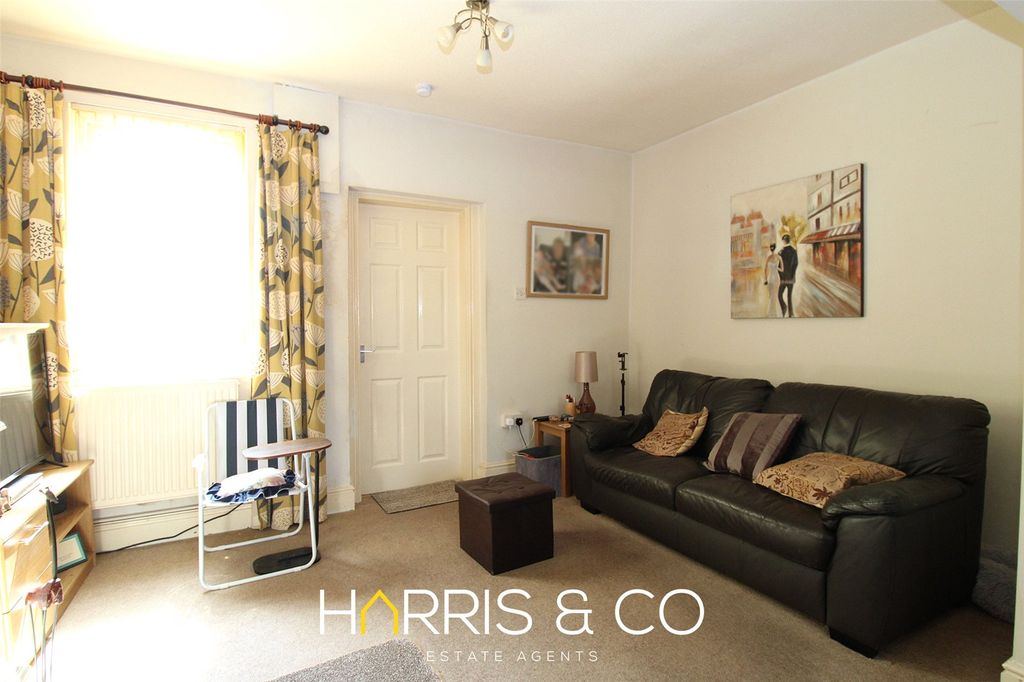 Property photo 3 of 12 Picture No. 12