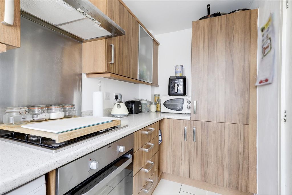 Property photo 3 of 15 5467.Jpg