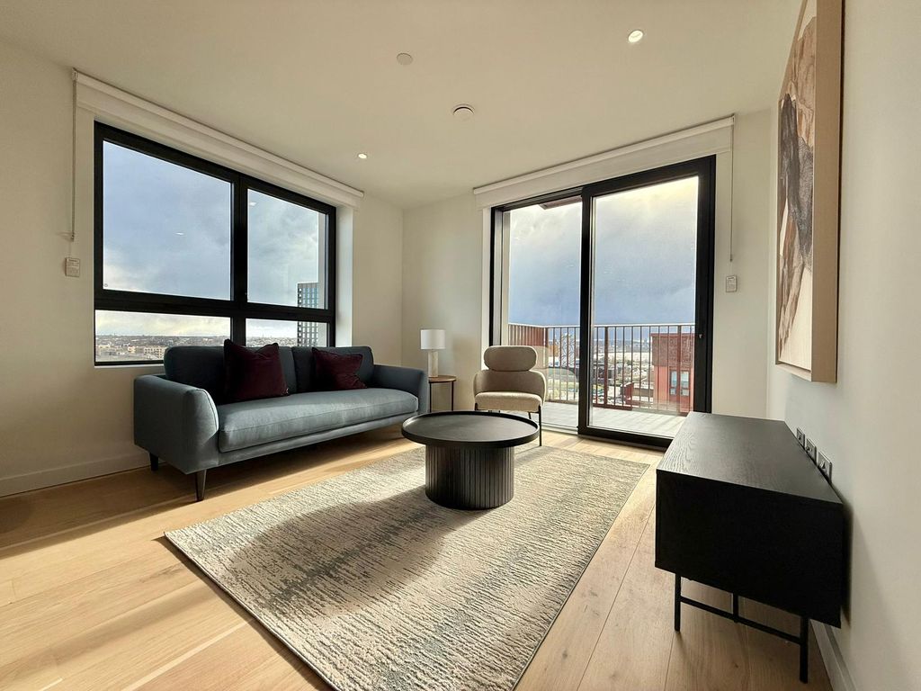 Property photo 2 of 18 Gallery