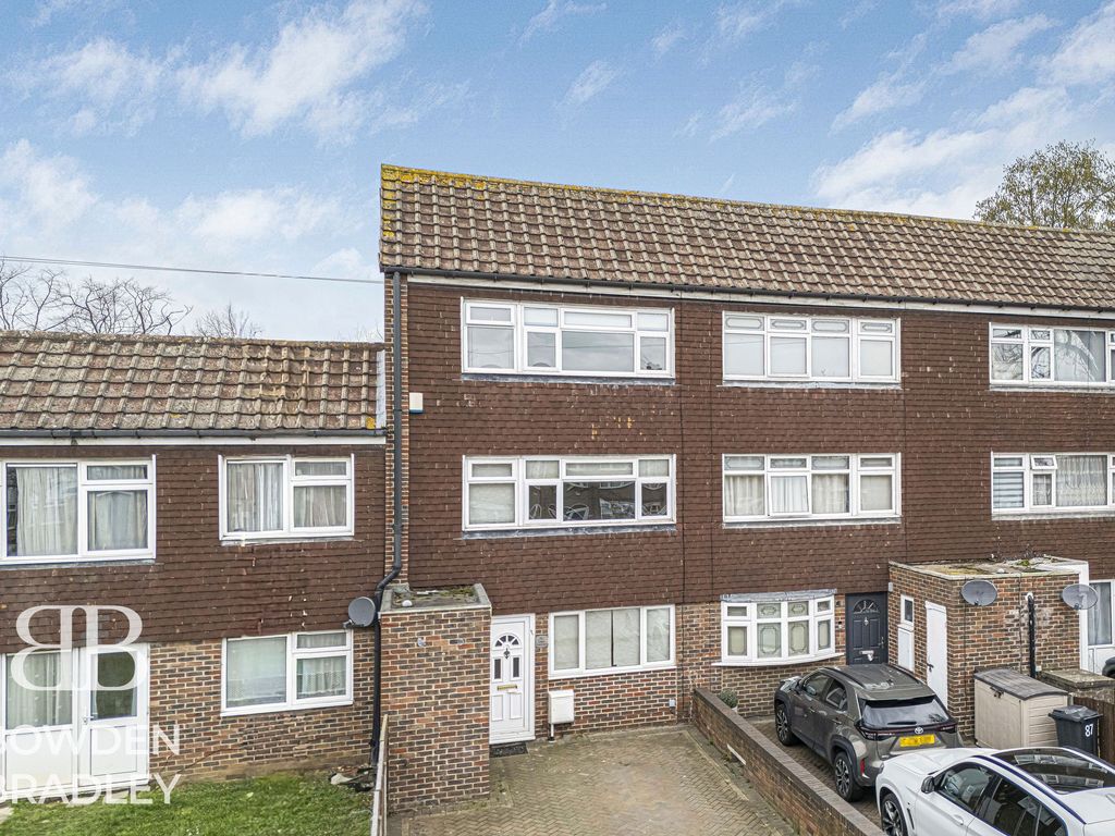 Property photo 2 of 30 Front Exterior