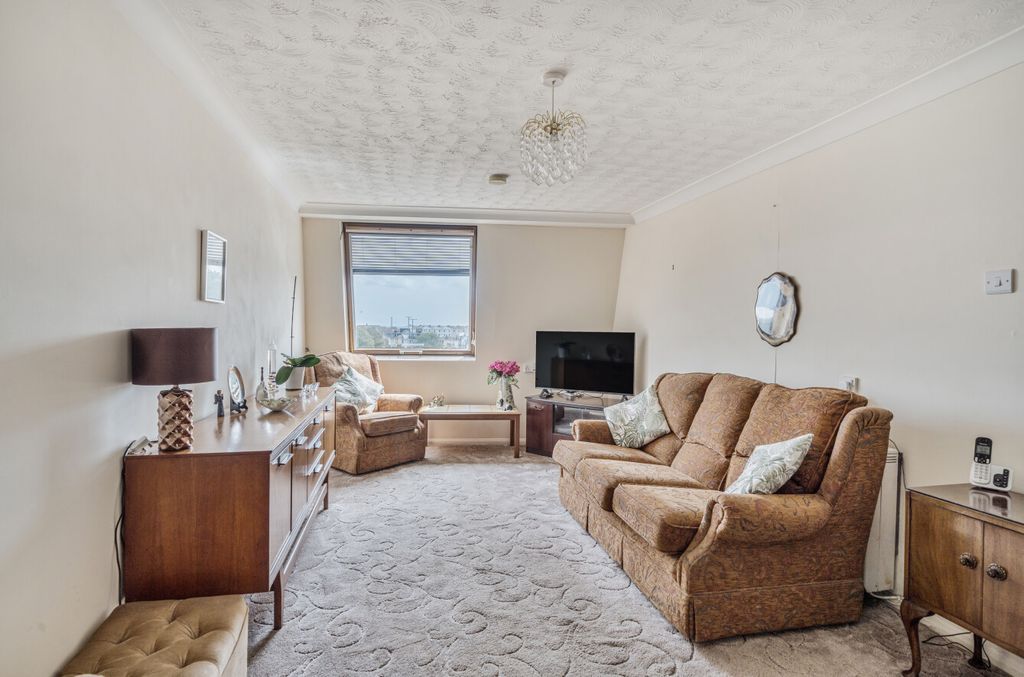 Property photo 1 of 17 1 - 1325564-8-6874Eb2...