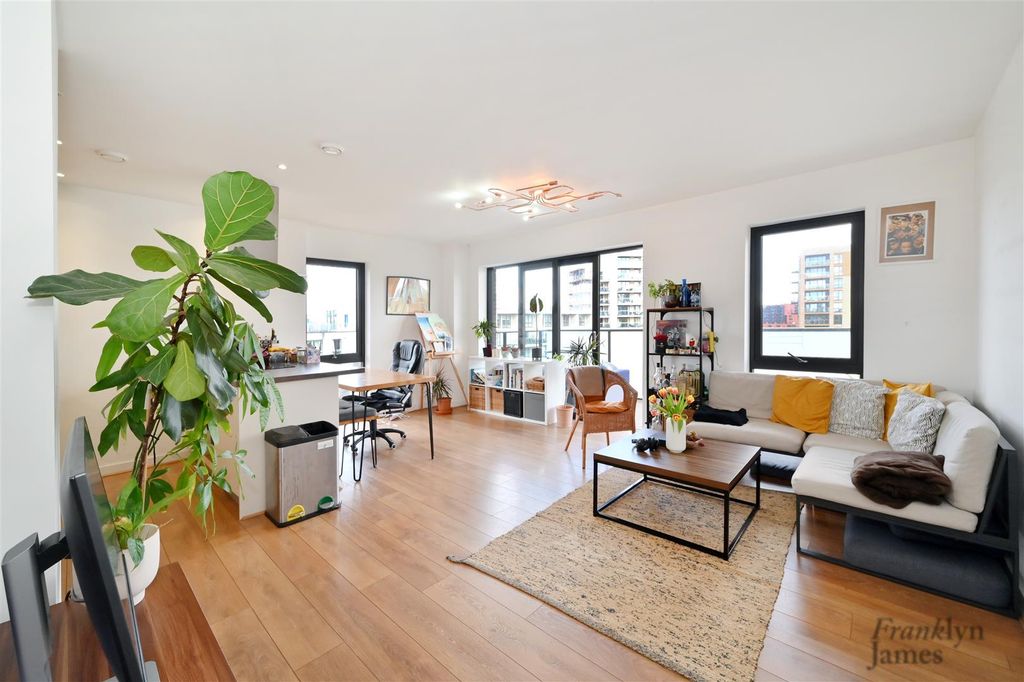 Property photo 3 of 10 Boathouse-Apartments (1).Jpg