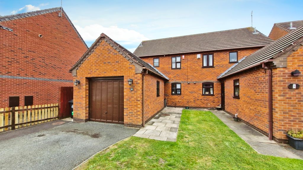 Property photo 1 of 15 15802286-20240819_134422