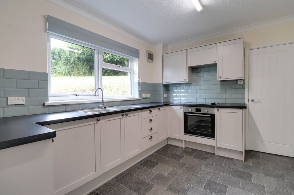 Property photo 2 of 13 Picture No. 02