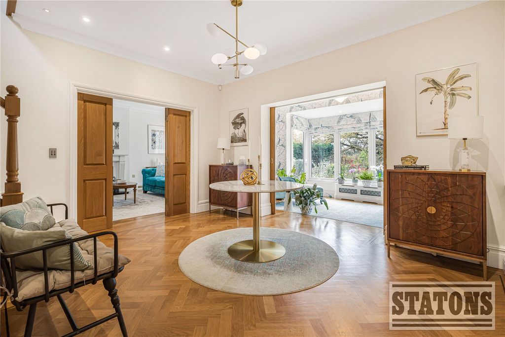 Property photo 2 of 34 Picture No. 47