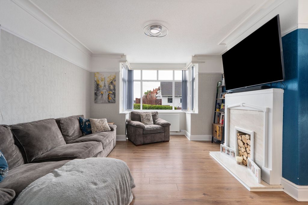 Property photo 3 of 26