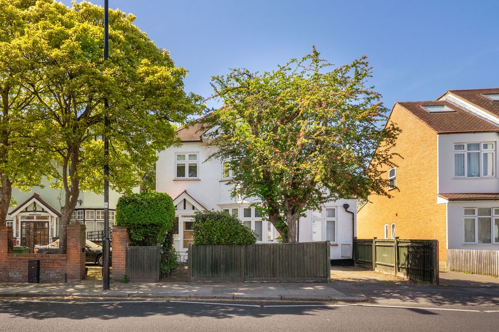 Property photo 1 of 16