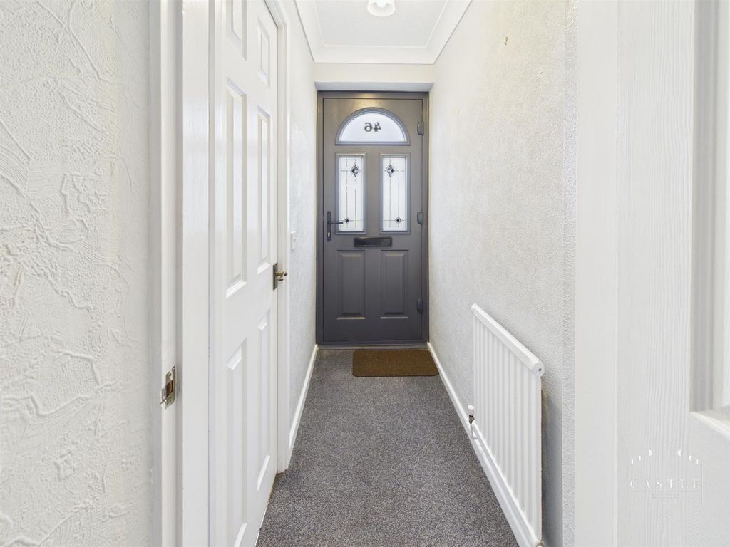 Property photo 2 of 22 Entrance Vestibule