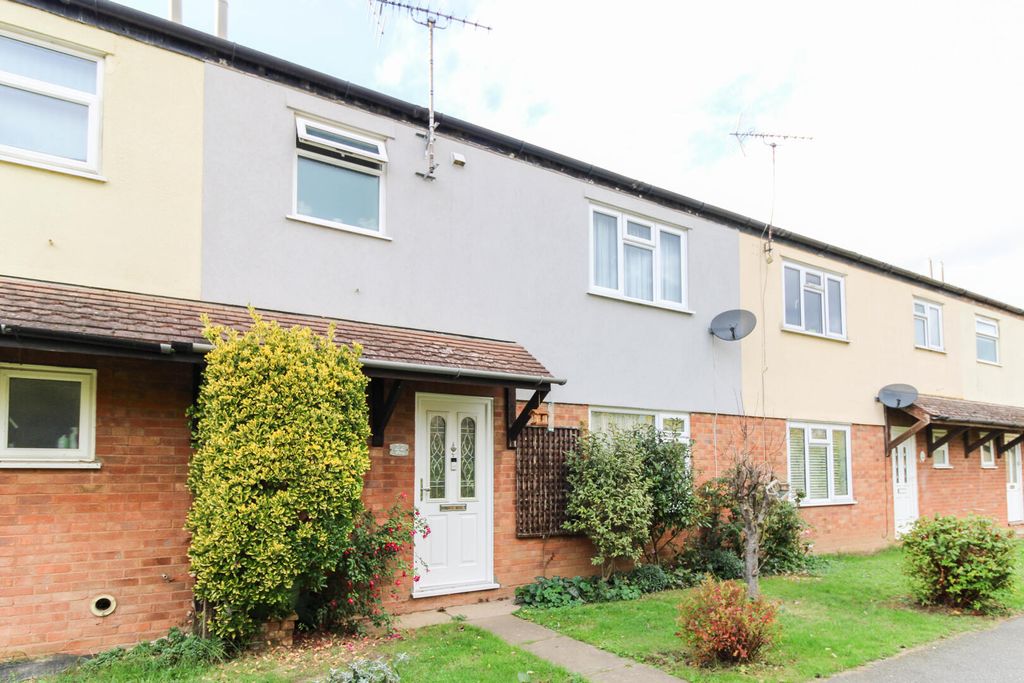 Property photo 3 of 19 Front (Exterior)