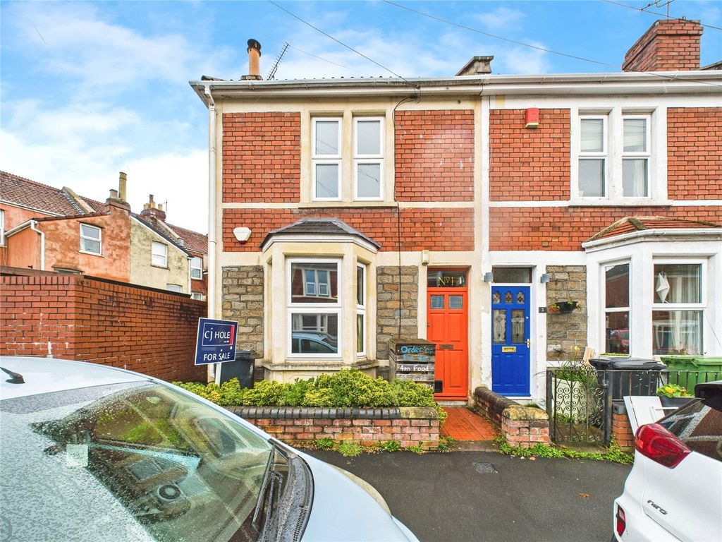 Property photo 2 of 24 Picture No. 33