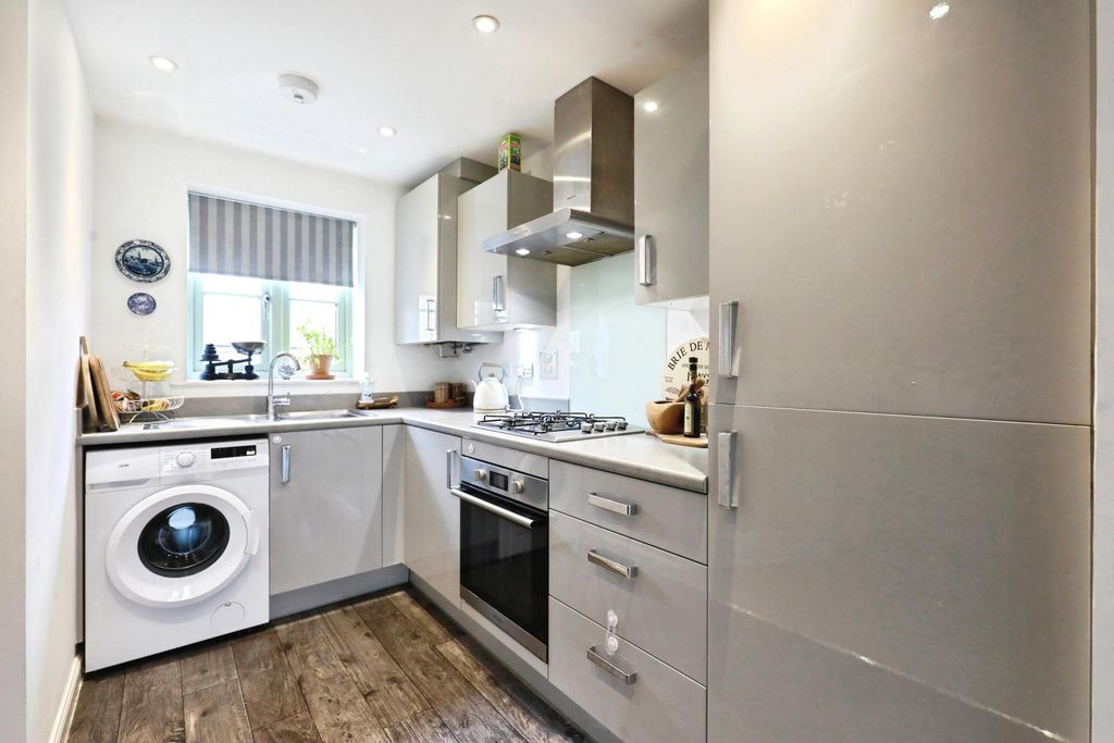 Property photo 3 of 14 Pbox-Img.Jpg