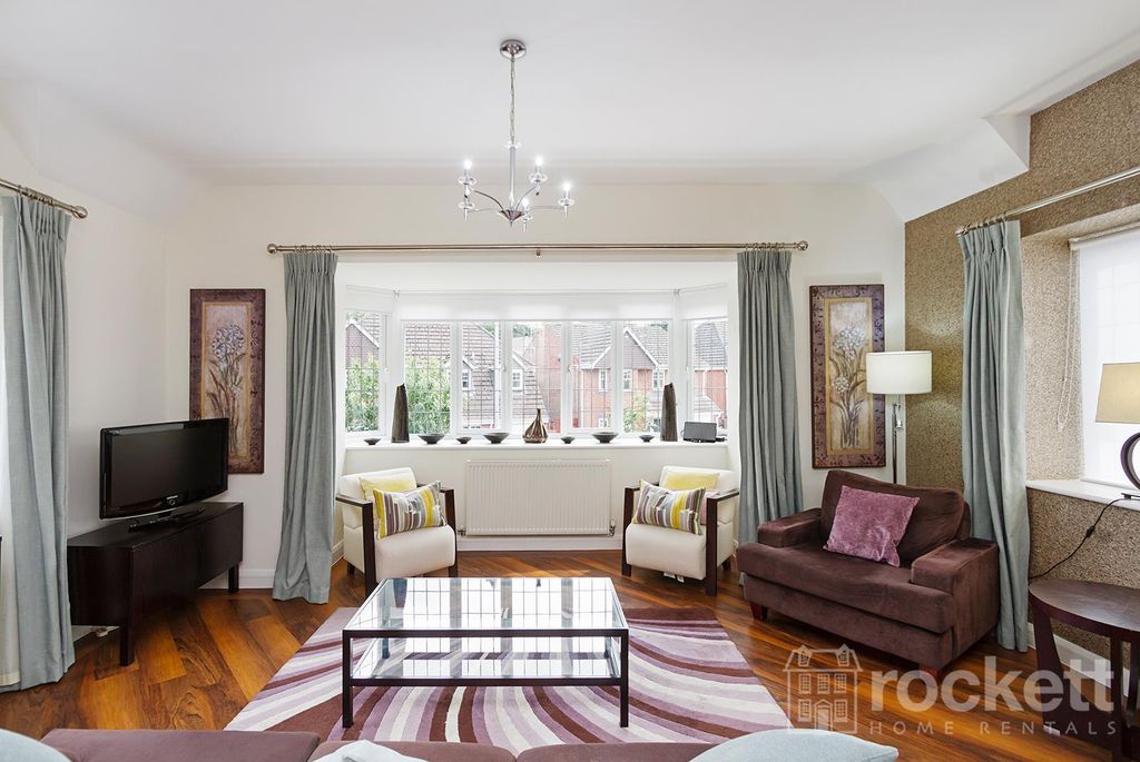 Property photo 3 of 35 4_Kingsoakcourt_Gwi_
