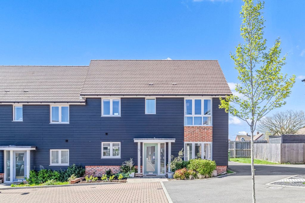 Property photo 1 of 22