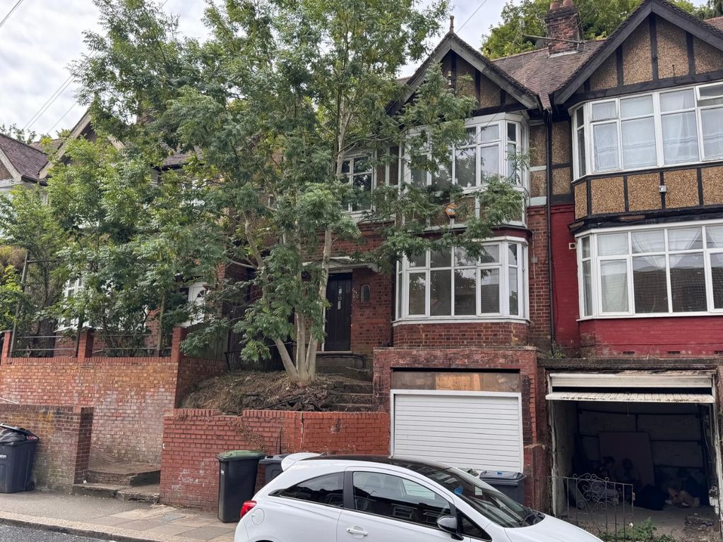Property photo 1 of 9 4365520