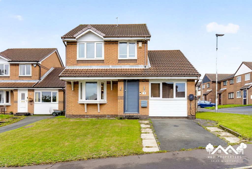 Property photo 1 of 30