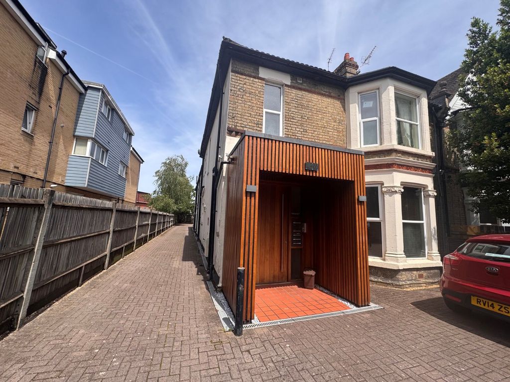 Property photo 1 of 11 Picture No. 08