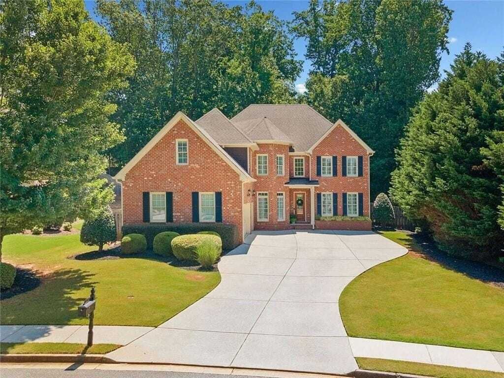 Property photo 1 of 31