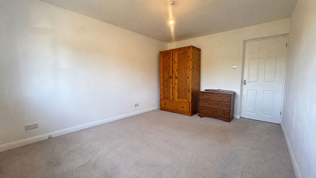 Property photo 3 of 6 View