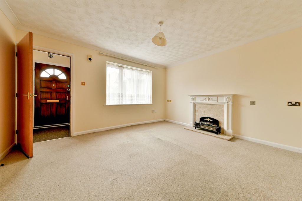 Property photo 3 of 22