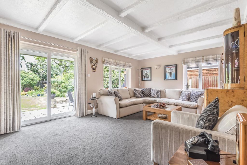 Property photo 2 of 25 2