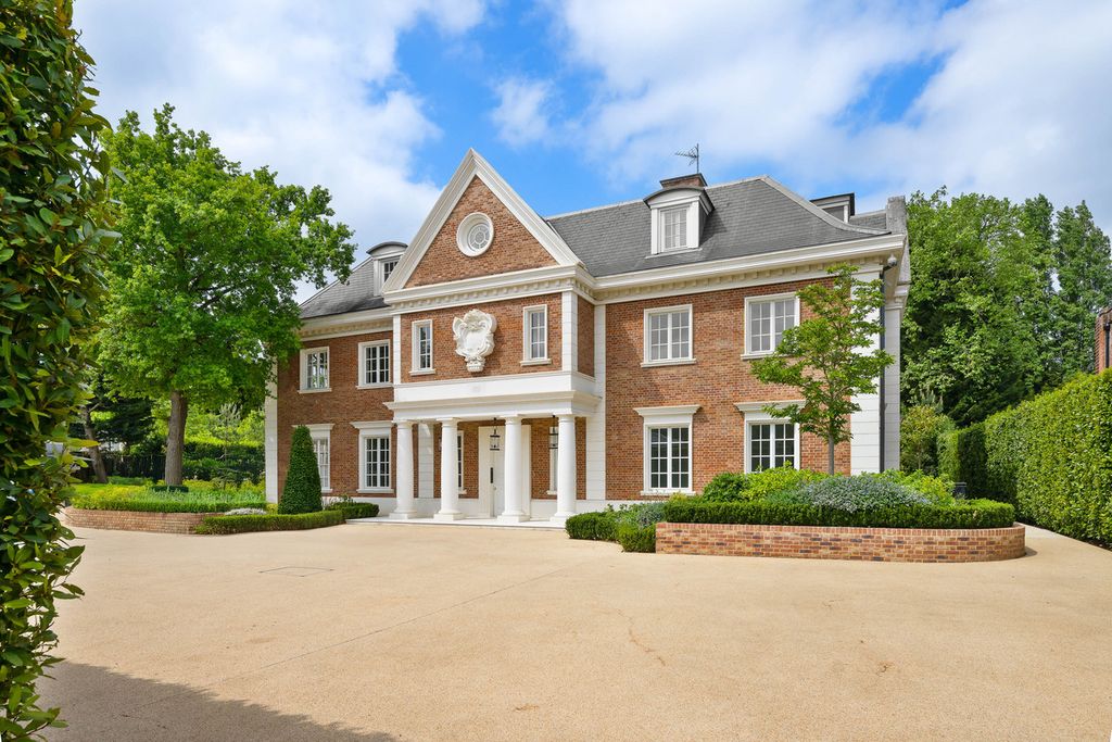Property photo 1 of 9