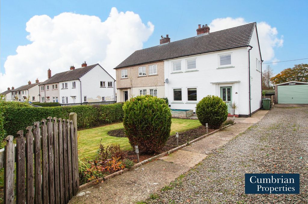 Property photo 1 of 18 External