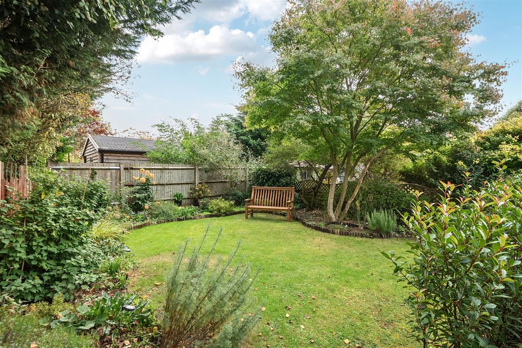 Property photo 3 of 16 1365481-5-68F207d6c4c35.Jpg