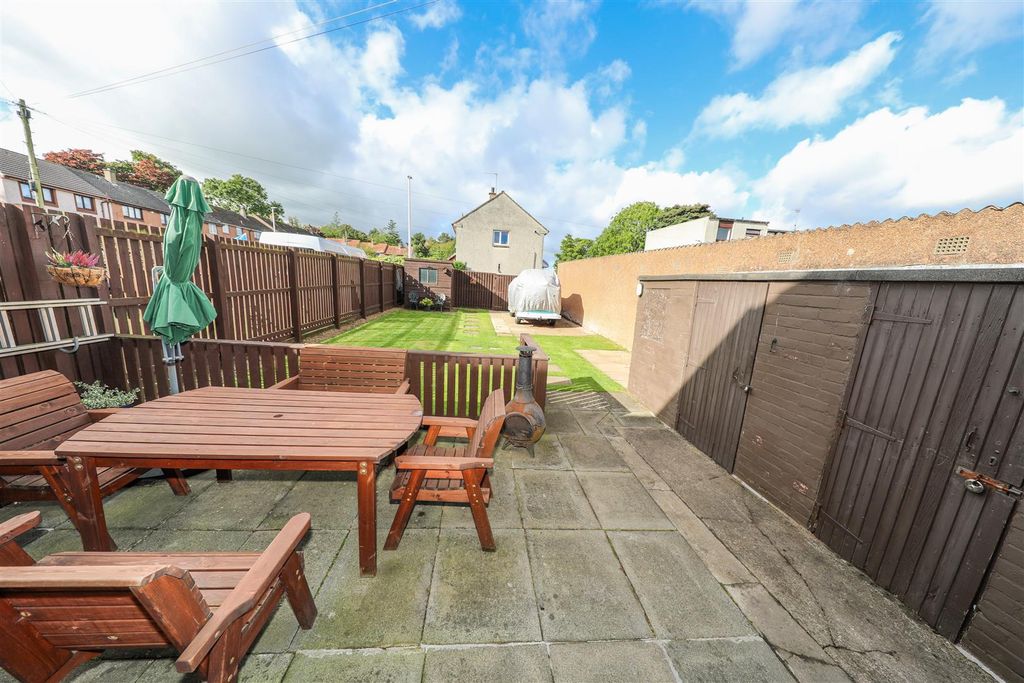 Property photo 3 of 18 C