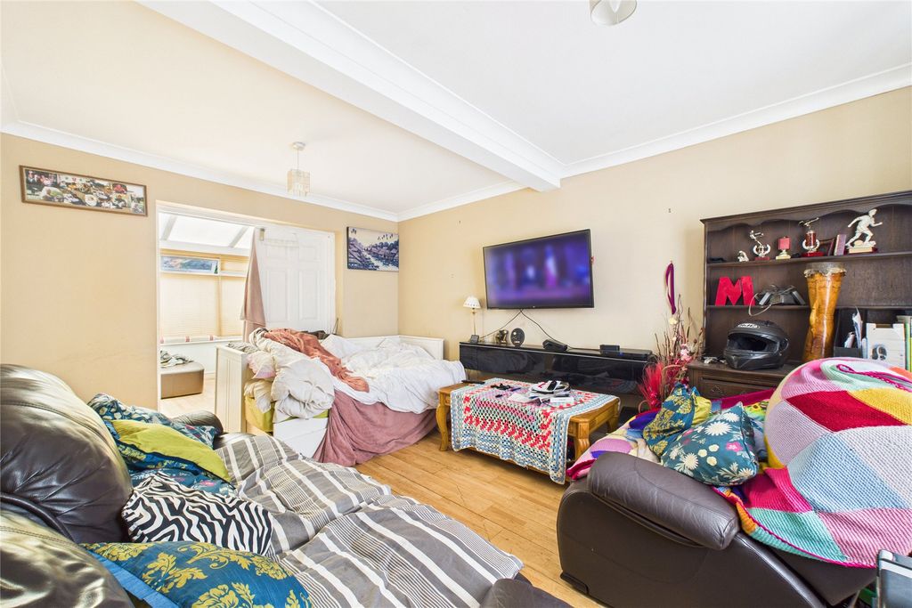 Property photo 3 of 6 Picture No. 05