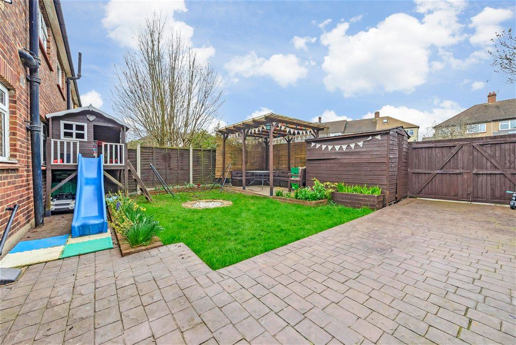 Property photo 3 of 8 Rear Garden