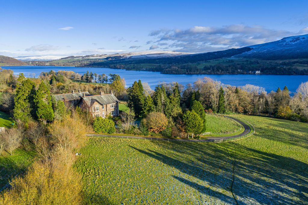 Property photo 1 of 57